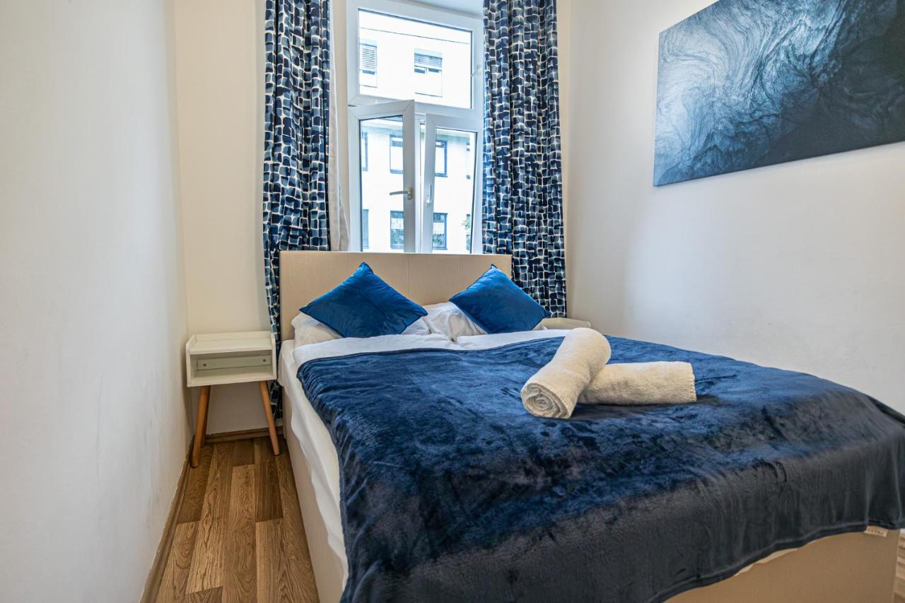 Modern Comforts: Chic Studio Apt Centrally Located Wien Eksteriør bilde